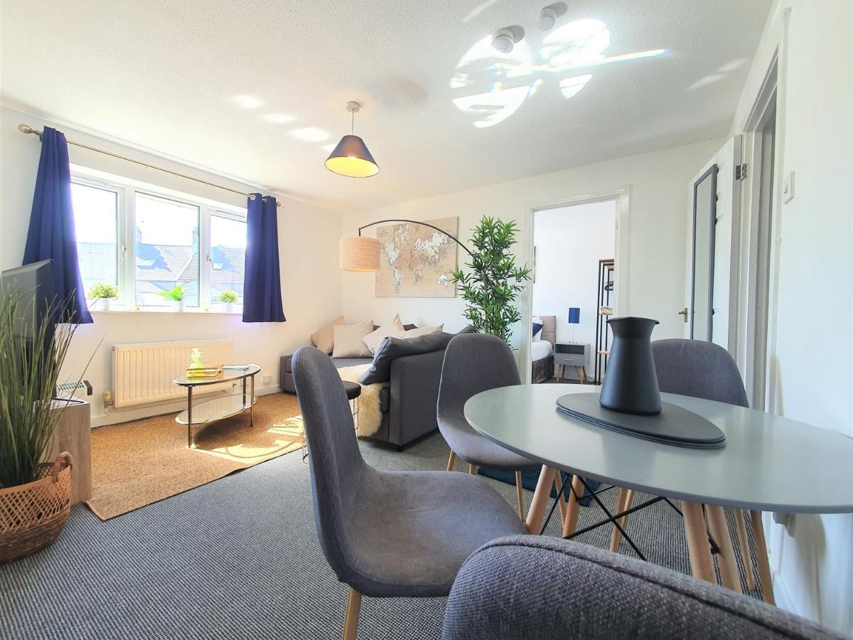 Thesiger Court Apartments - Free Private Parking - By Property Promise Cardiff Zewnętrze zdjęcie