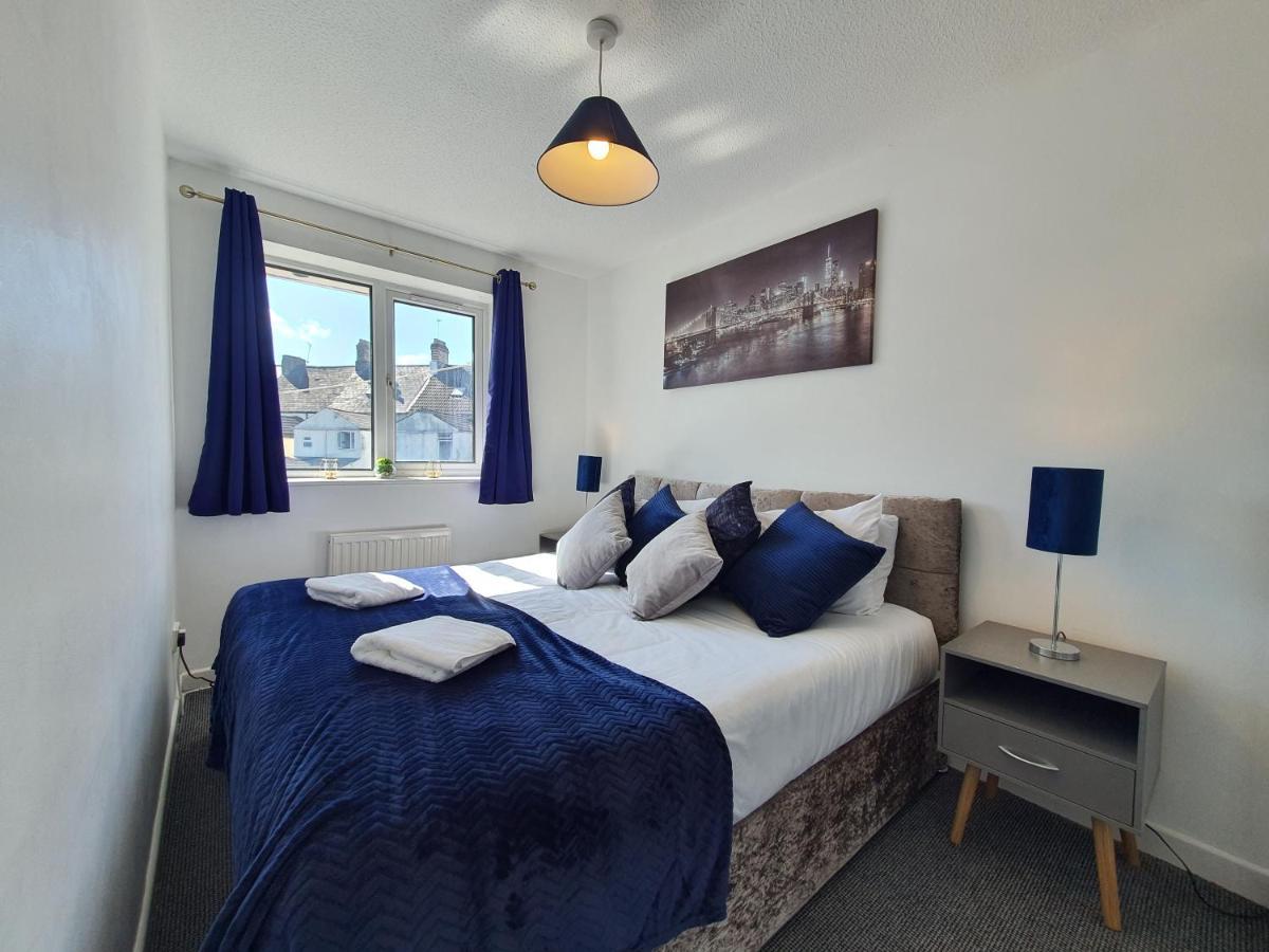 Thesiger Court Apartments - Free Private Parking - By Property Promise Cardiff Zewnętrze zdjęcie